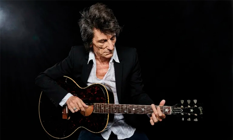 Un rolling en Rosario: Ronnie Wood llega a la ciudad para celebrar 60 años de rock