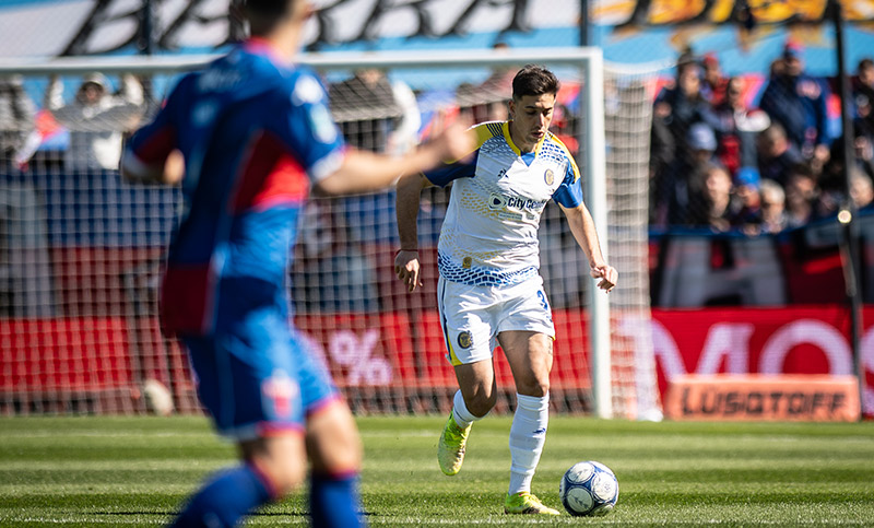 En un partido parejo, con mucho roce, Central empata sin goles con Tigre como visitante