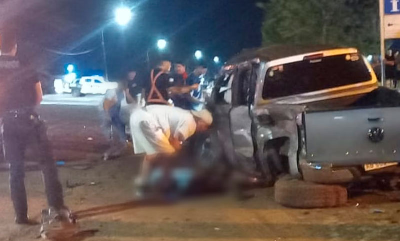 Un chico de 14 años manejaba una camioneta en Misiones, chocó y murió: otro joven también falleció y hay varios heridos
