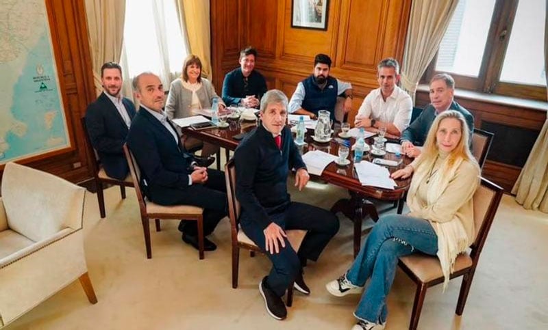 La mesa política se reunió para debatir diferencias de cara al tratamiento del Presupuesto 2027