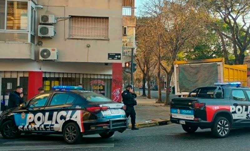 Una ciclista en grave estado tras ser embestida por un camión en barrio Echesortu