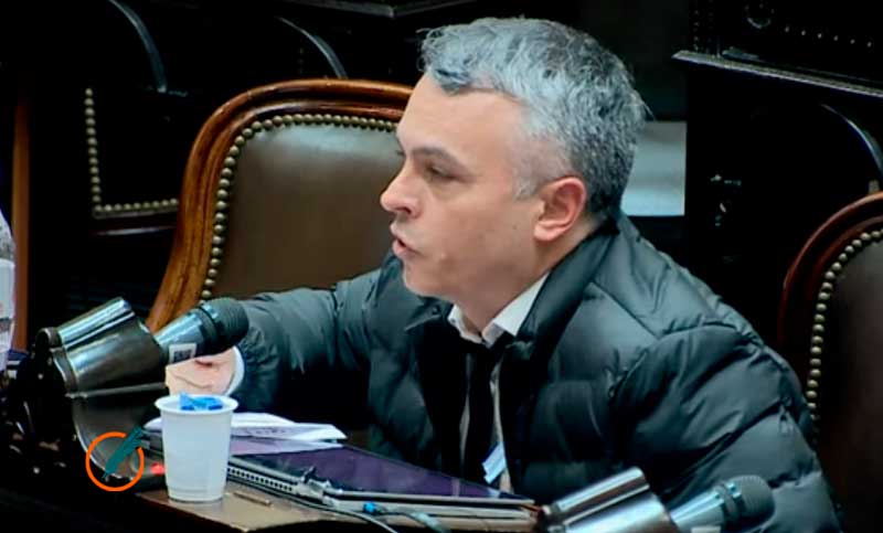 Esteban Paulón cuestionó a Caputo y pidió que los funcionarios traigan sus bienes al país