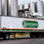 Se derrumbaron las ventas de lácteos: la empresa líder del sector sufrió una baja del 10%