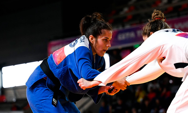 La rosarina Agustina De Lucía brilló en judo y se llevó la presea de plata en los Suramericanos