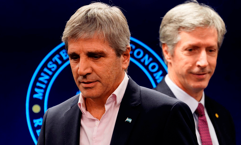 Ampliaron la denuncia contra Caputo y Bausili por las operaciones con oro del Banco Central