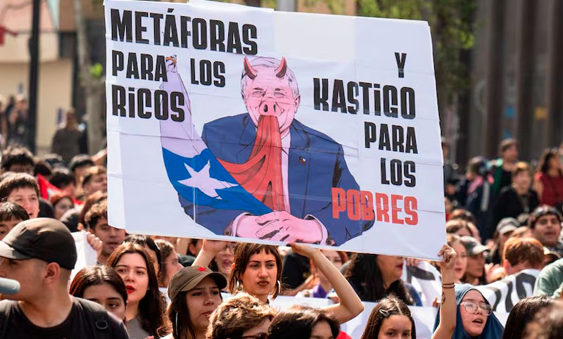 Miles de estudiantes protestan en Chile contra los recortes previstos en el Presupuesto 2027