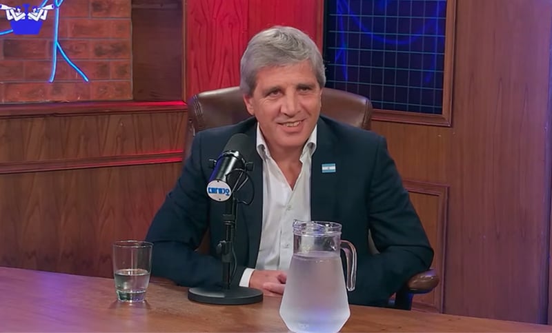 Caputo, peleado con las mediciones oficiales: “No reflejan la realidad, muestran volatilidad”