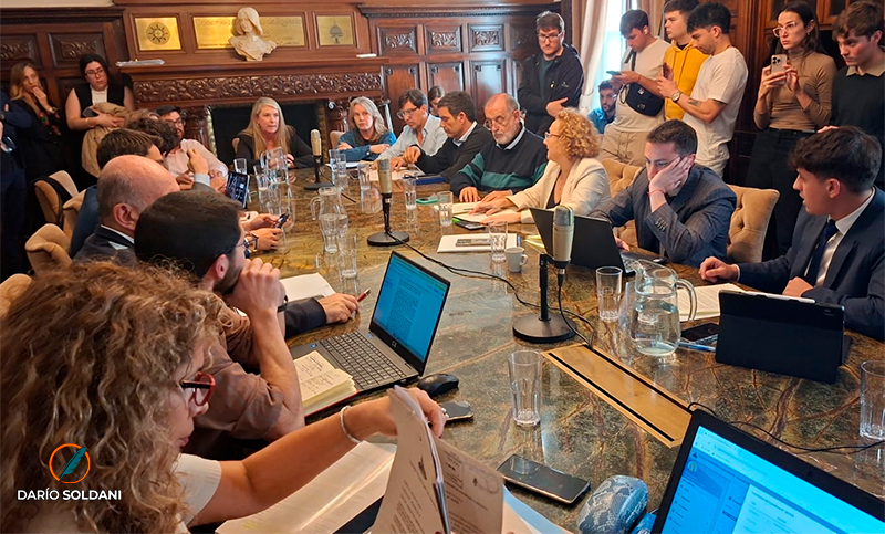 Regulación de aplicaciones: La Libertad Avanza no dio sus votos y se cayó el tratamiento de regulación de Uber