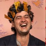 “Tengo problemas de salud mental y quiero vivir igual”: Ciro Korol presentó una canción que invita a “no fingir demencia”