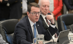 Presupuesto discutido: el oficialismo defiende el equilibrio fiscal y la oposición critica la falta de realismo