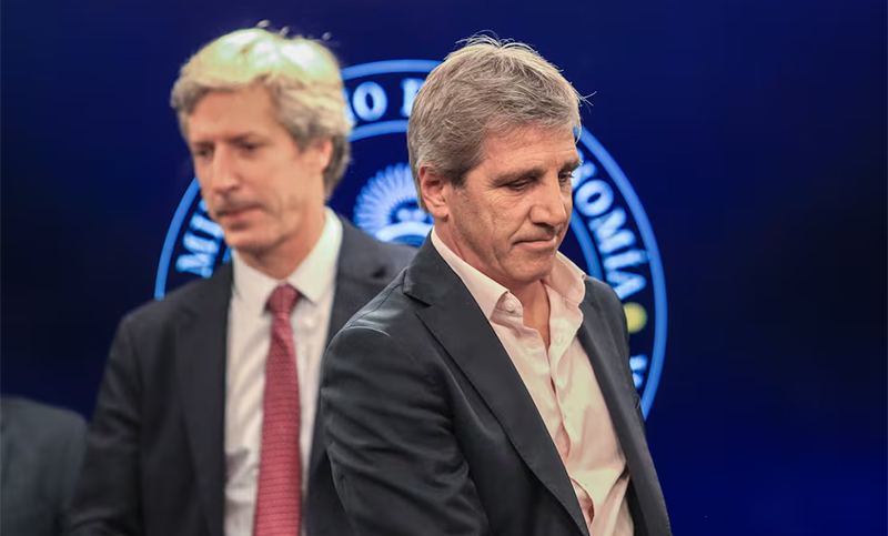 “Nunca se había registrado una pérdida de esa magnitud”: crecen las críticas por las operaciones con el oro