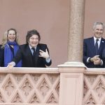 Milei encabezó una nueva reunión de gabinete: el Gobierno no informó menciones a Brasil