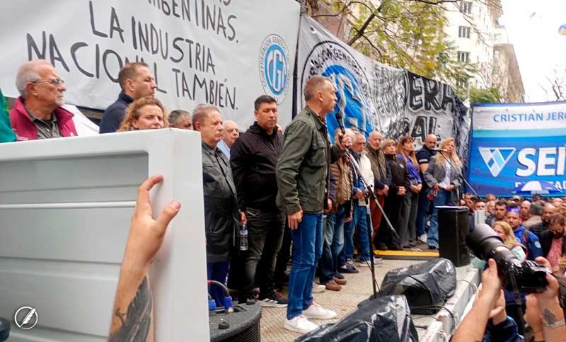 La CGT marchó en defensa de la industria y contra las políticas del Gobierno nacional