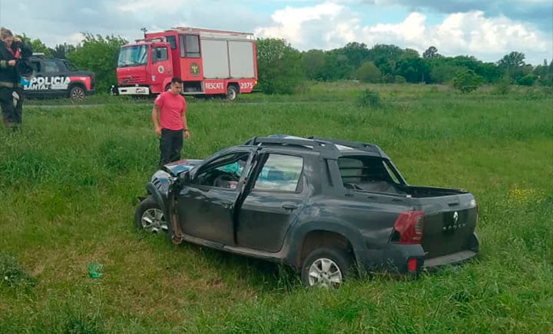 Autopista Rosario-Córdoba: una mujer falleció tras chocar con un camión a la altura de Roldán