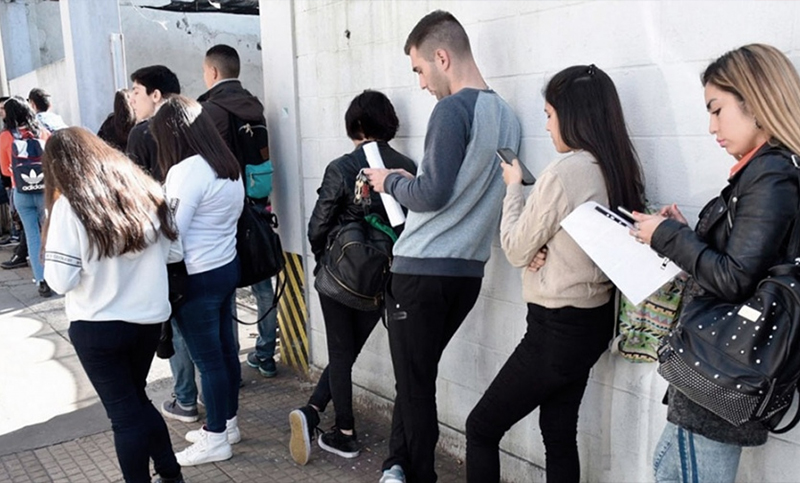 En casi tres años, el empleo privado en Argentina perdió 266.000 puestos de trabajo
