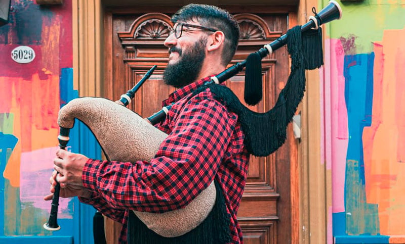 Música celta y folklore argentino con Santiago Molina que llega por primera vez a Rosario
