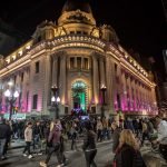 La 15ª edición de La Noche de las Peatonales se hermana con el cierre de la Feria del Libro este fin de semana