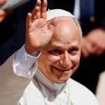 El Vaticano confirmó que la cirugía del papa León XIV concluyó con éxito