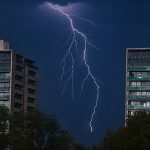 De amarillo a naranja: elevan alerta para Rosario y se espera un jueves de intensas tormentas, vientos y hasta granizo