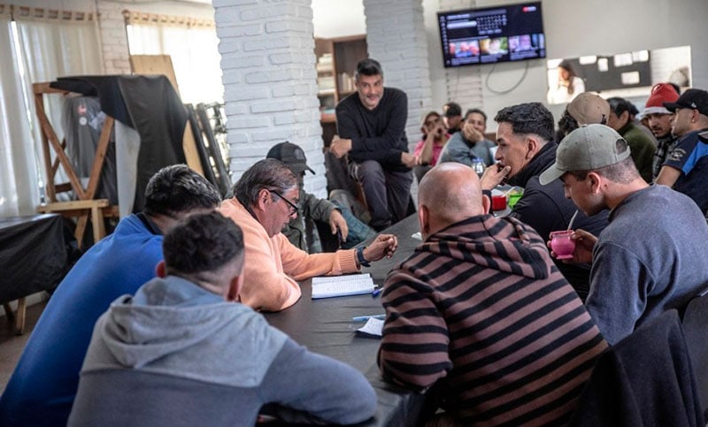 La escritura como asilo: presentan “Historias del Refugio”, relatos de personas en situación de calle