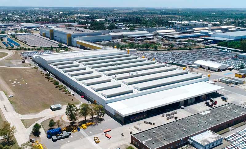 Lo dice su CEO: Stellantis Sudamérica advierte que podría cerrar sus dos fábricas en la Argentina