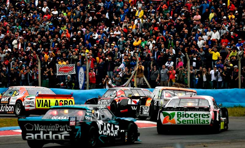 Rugen los motores en Rosario, el Fangio se viste de fiesta con el Turismo Carretera